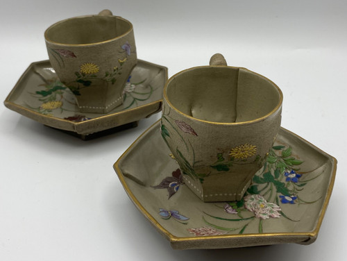 PAIRE DE TASSE EN TERRE CUITE 