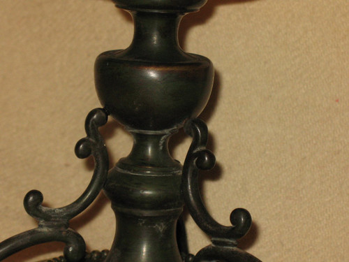 Coppia di coppe in bronzo in stile Luigi XVI, XIX secolo Periodo della Restaurazione