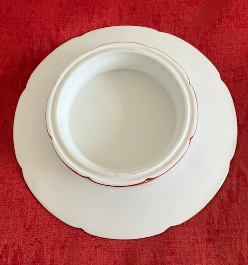 Charming Louis-Philippe period mounted plate in Paris porcelain