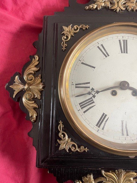 Kartell-Wanduhr aus der Zeit Napoleons III