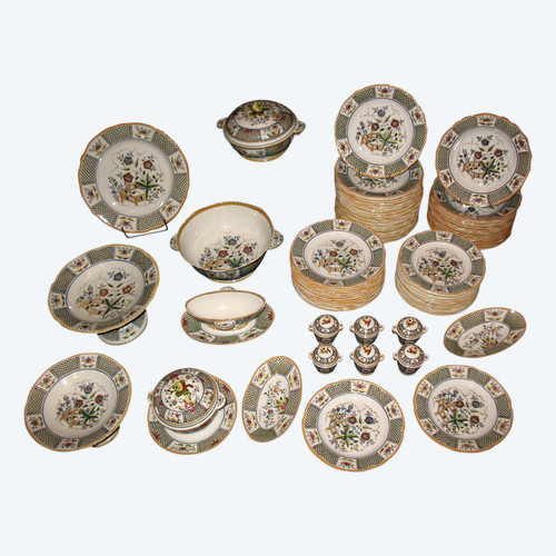 Sarreguemines earthenware dinner service with Montmorency decor 90 pieces late 19th century