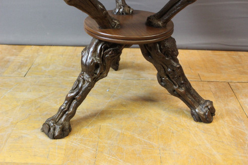 Pedestal table and its stools brutalist in vine stock around 1950