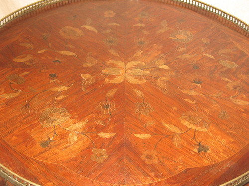 Table bouillotte en marqueterie de style Louis XV