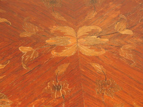 Table bouillotte en marqueterie de style Louis XV