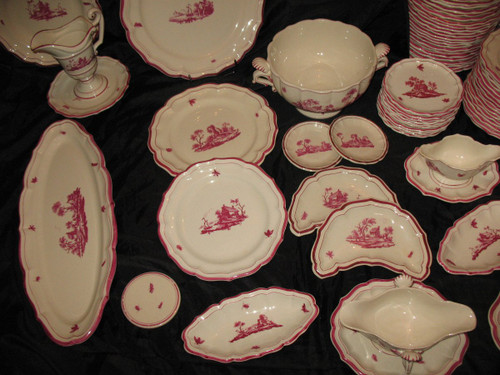 Table service in Gien earthenware decorated with Niderviller of 110 pieces early 20th century
