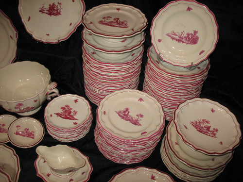 Table service in Gien earthenware decorated with Niderviller of 110 pieces early 20th century