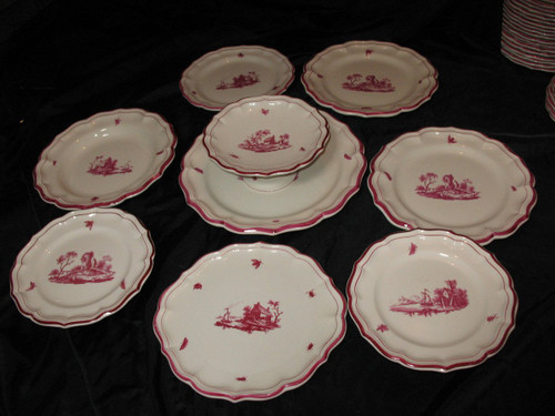 Table service in Gien earthenware decorated with Niderviller of 110 pieces early 20th century