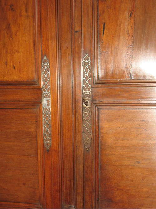 Walnut buffet 2 bodies of presentation 18th century