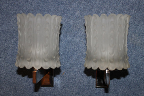 Pair of opalescent glass sconces from the 70s