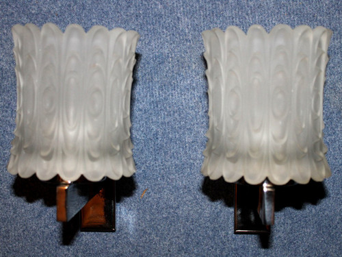 Pair of opalescent glass sconces from the 70s