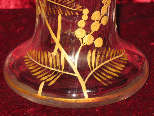 Vaso in vetro dipinto con oro fino decorato a fiori, XIX secolo