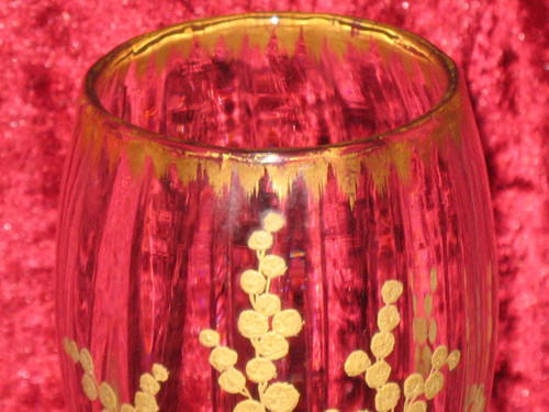 Vaso in vetro dipinto con oro fino decorato a fiori, XIX secolo