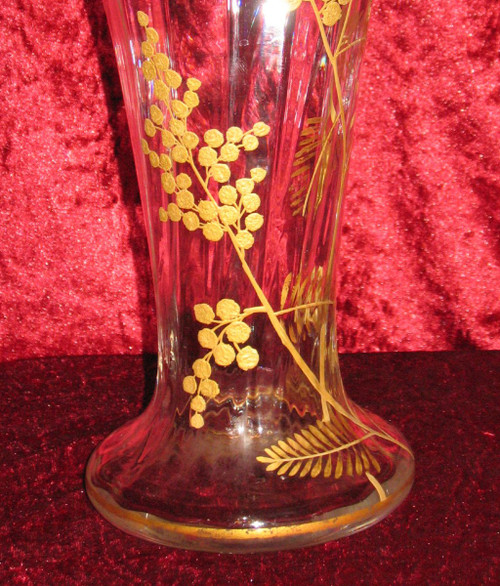 Vaso in vetro dipinto con oro fino decorato a fiori, XIX secolo