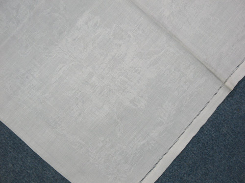 11 damask napkins decorated with iris and lily of the valley embroidered initials LP