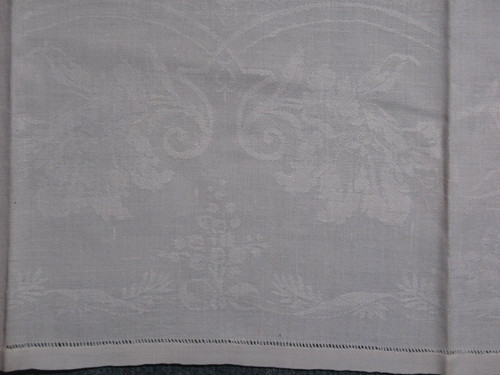11 damask napkins decorated with iris and lily of the valley embroidered initials LP