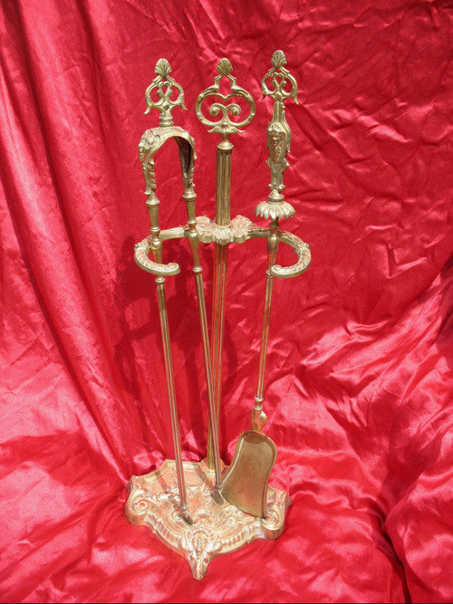 Bronze servant fireplace set with shovel and tweezers, 19th century