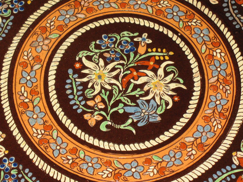Very large Swiss dish in Thun enamels