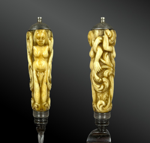 GENOESE DAGGER animated by TWO WOMEN - Genoa, Italy - 18th century