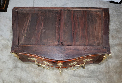Tomba Piccola Comò in Legno Pregiato, transizione Luigi XIV / Luigi XV – XVIII secolo