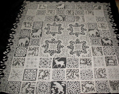 Tablecloth or bedspread in Luxeuil lace and Richelieu embroidery, 19th century