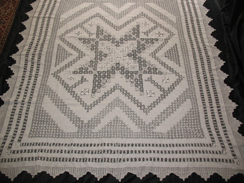 Tovaglia in pizzo in stile Art Déco
