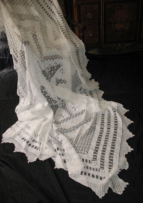 Tovaglia in pizzo in stile Art Déco