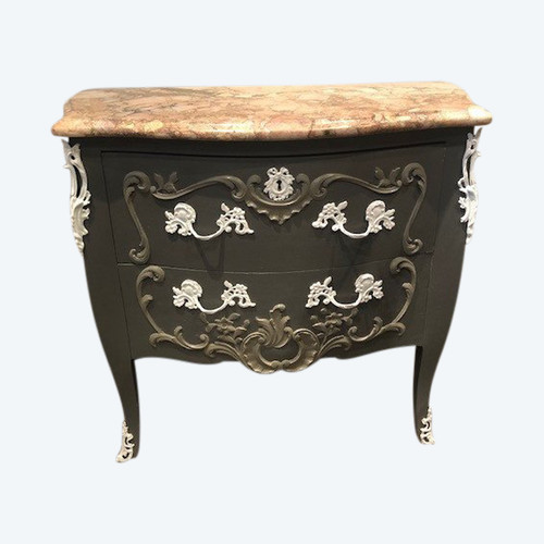 Small patinated chest of drawers Louis XV style