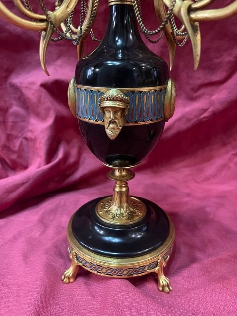 Coppia di candelieri in bronzo dorato smaltato Ferdinand BARBEDIENNE e Louis Constant SEVIN