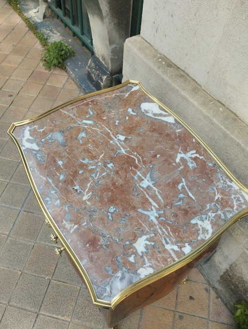 Comodino - Luigi XV - Bois De Rose - Marmo fiore di pesco Fine del XIX secolo.