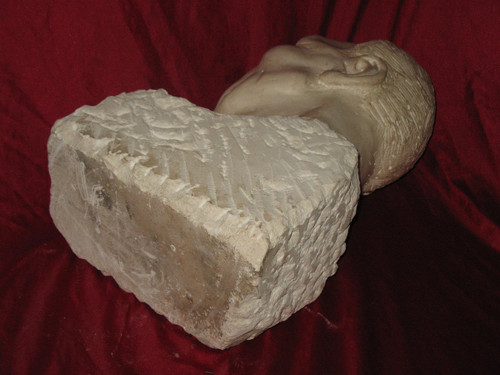 Buste homme en pierre de Bourgogne signé Moudie époque 20ème
