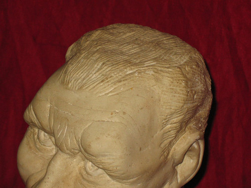 Buste homme en pierre de Bourgogne signé Moudie époque 20ème