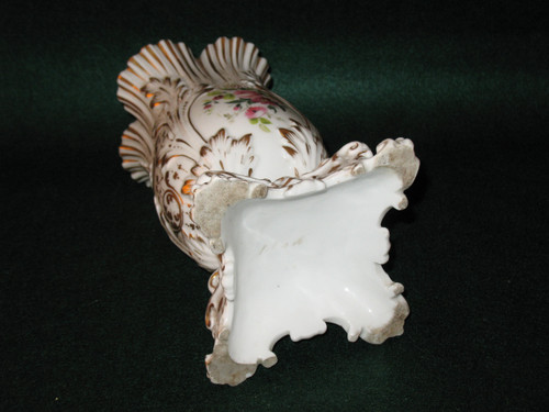 Vaso in porcellana parigina con decorazione floreale del periodo della Restaurazione del XIX secolo nello stile di Jacob Petit