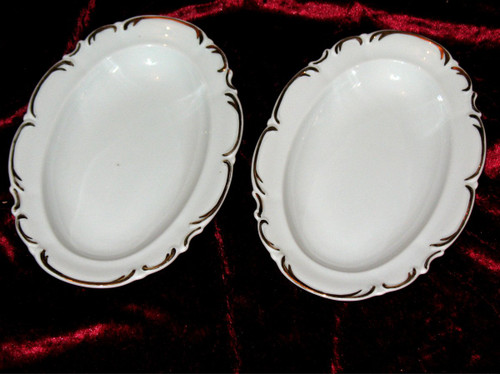 Porcelain dinner service in the Louis XV style from the 20th century