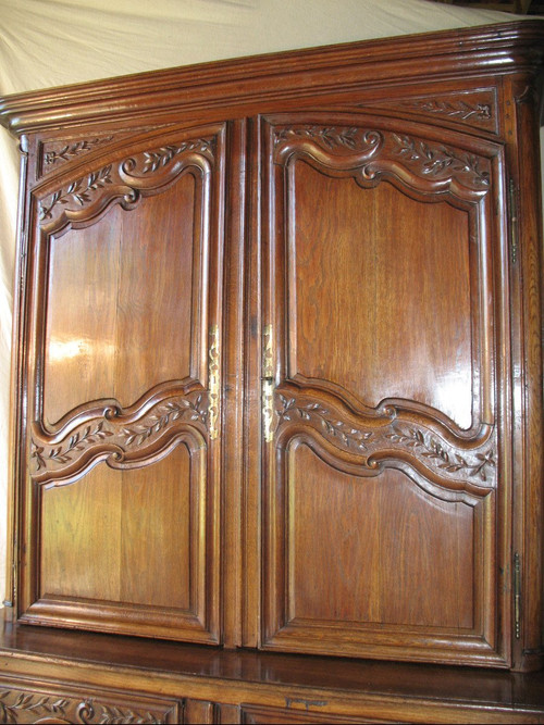 Regency period 2 parts sideboard in carved oak from the 18th century