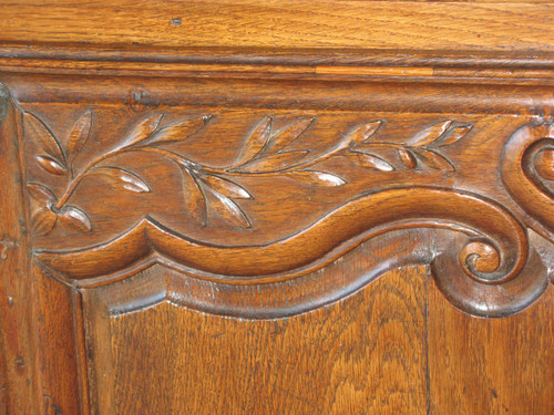 Regency period 2 parts sideboard in carved oak from the 18th century