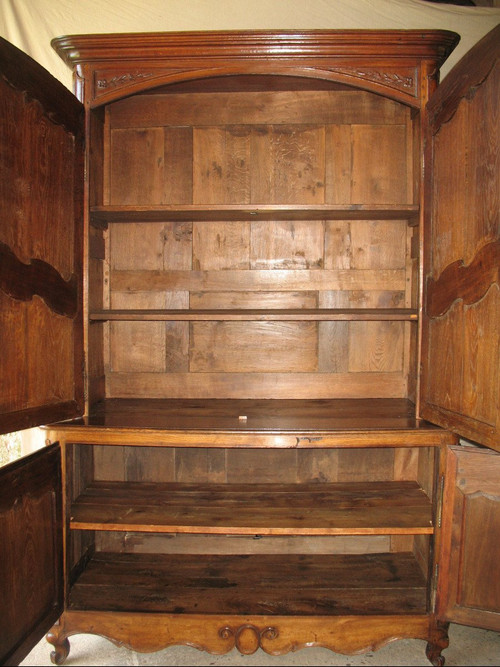 Regency period 2 parts sideboard in carved oak from the 18th century