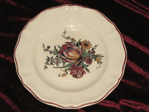 Sarreguemines earthenware dinner service with Lorraine decor