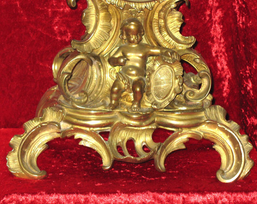 Cartel in bronze 19th century Rocaille style with cherub