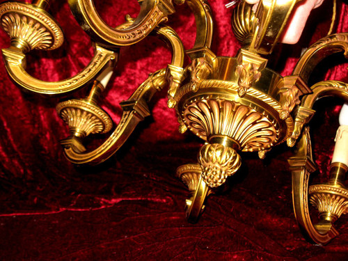 Kronleuchter im Stil Louis XIV aus vergoldeter Bronze mit 8 Lichtern Epoche 20.