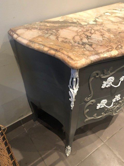 Petite Commode Patinee Style Louis XV