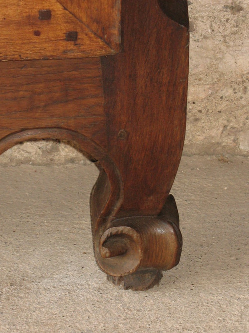 Boiserie en châtaignier à 2 portes avec son encadrement Origine Périgord époque 19ème