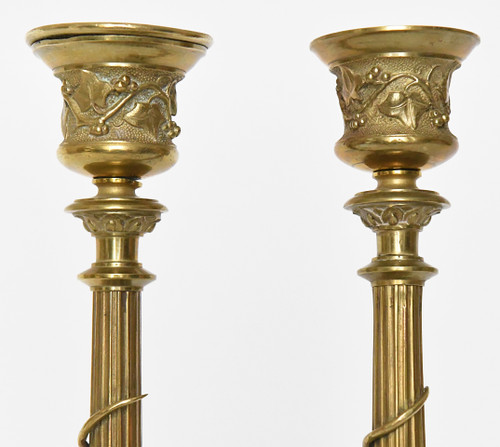 Pair of gilt bronze candlesticks decorated with lizards