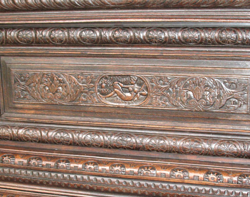Coffre de mariage en chêne sculpté origine Normandie époque 17ème