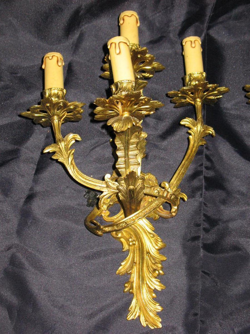 Pair of bronze sconces with 4 lights Louis XV style