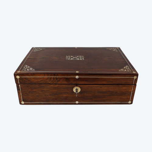Travel writing case in walnut and mother-of-pearl, Napoleon III period - mid-19th century