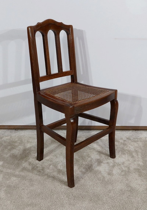 Suite de 4 chaises en chêne massif – 2ème moitié XIXe