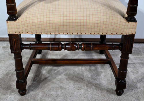 Poltrona in noce, detta Bout de Table, stile rinascimentale - Fine XIX secolo