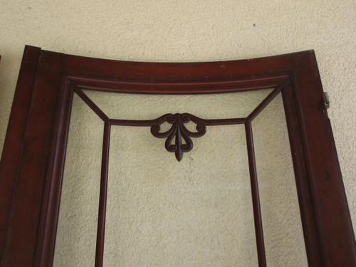 Pair of curved doors in solid Cuban mahogany with 19th century glass top