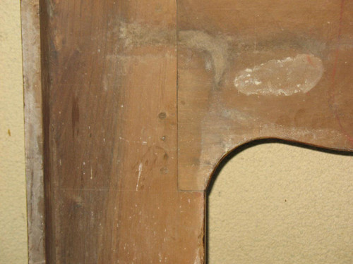 Camino in noce Luigi XV del XVIII secolo