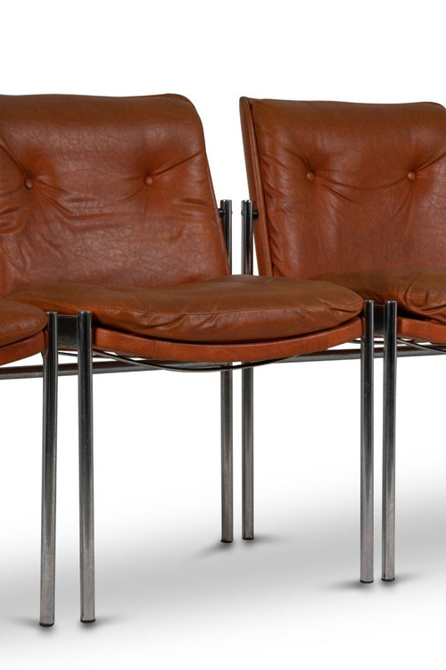Serie di due sedie in pelle e metallo cromato, anni 1970, LS51841207B